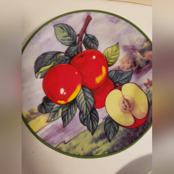 Set of 3 Decor plates by Elite Decor - Picture 4 of 6